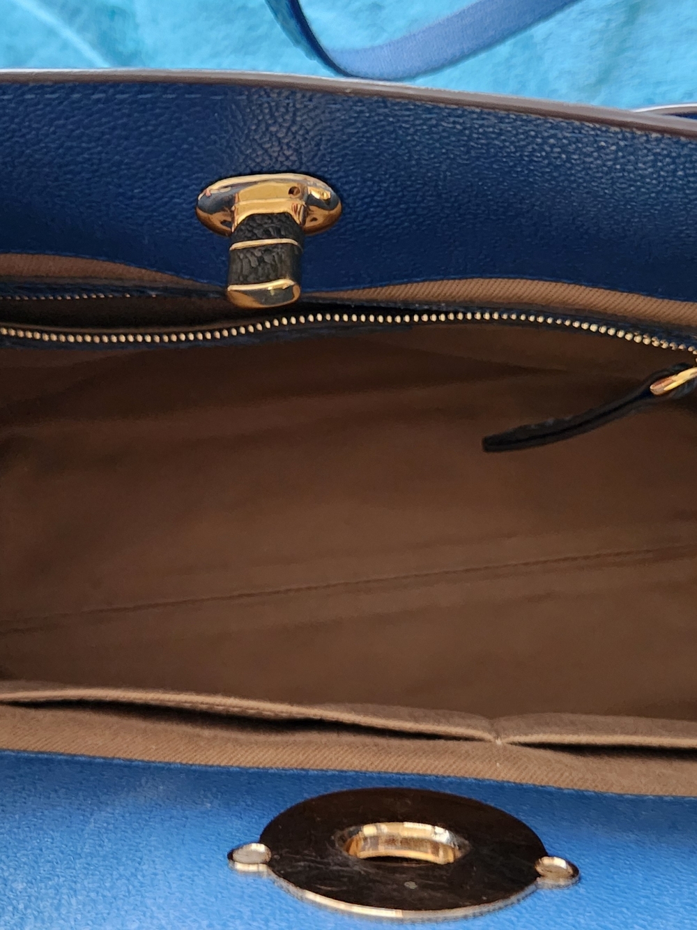 Vintage Roberto Cavalli Mainline Lion Head Turn-Lock Satchel With Cobra Details - Picture 15 of 16